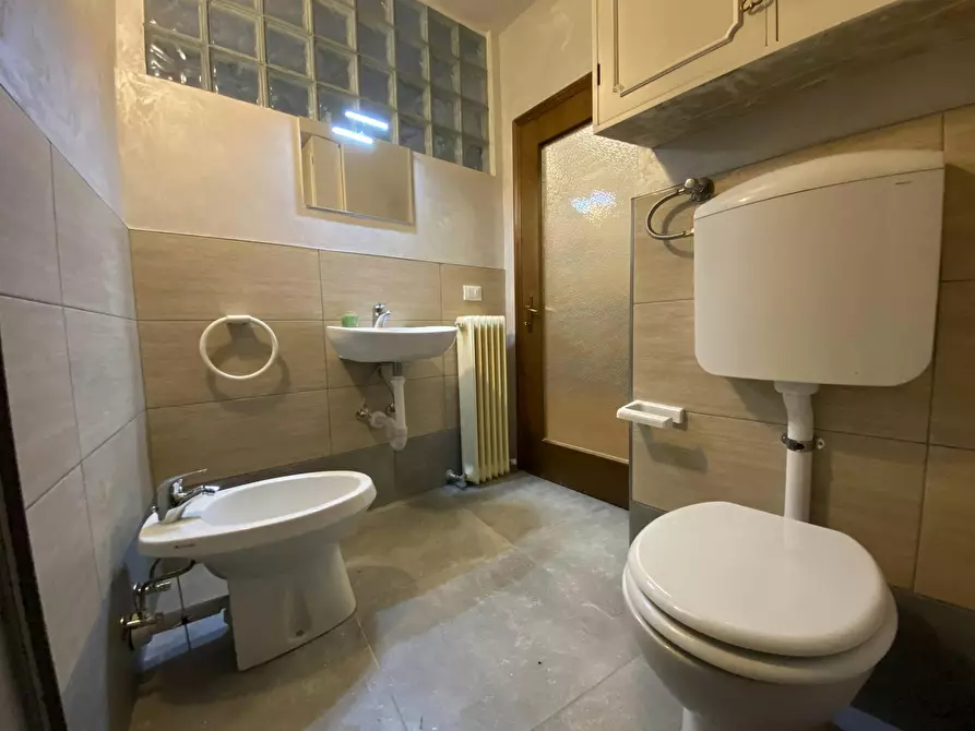 Immagine 9 di Camera in affitto  in Via S. Maria a Rovereto