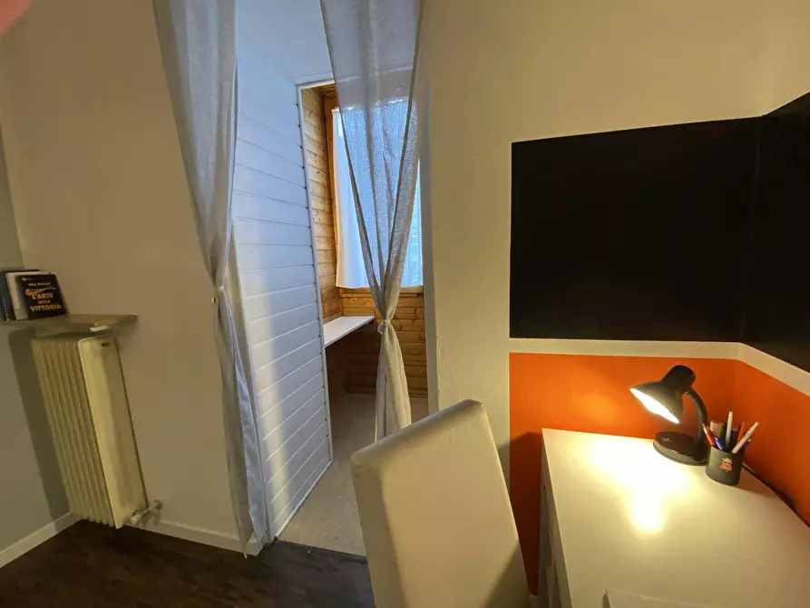 Immagine 6 di Camera in affitto  in Via S. Maria a Rovereto