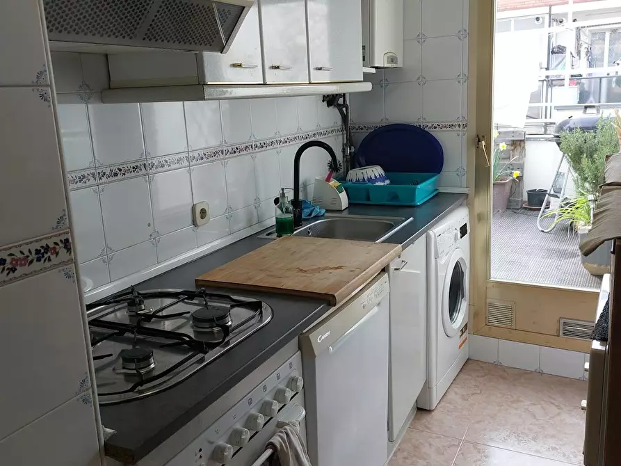 Immagine 5 di Appartamento in affitto  in Calle de Mariano Vela a Madrid