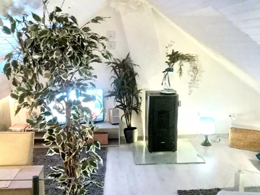 Immagine 1 di Camera in affitto  in Hermesgasse a Köln