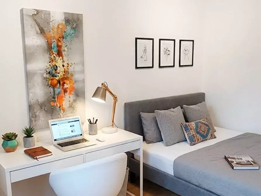 Immagine 3 di Appartamento in affitto  in Hüttenstraße a Düsseldorf
