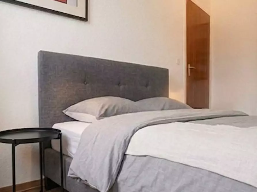 Immagine 8 di Appartamento in affitto  in Hüttenstraße a Düsseldorf