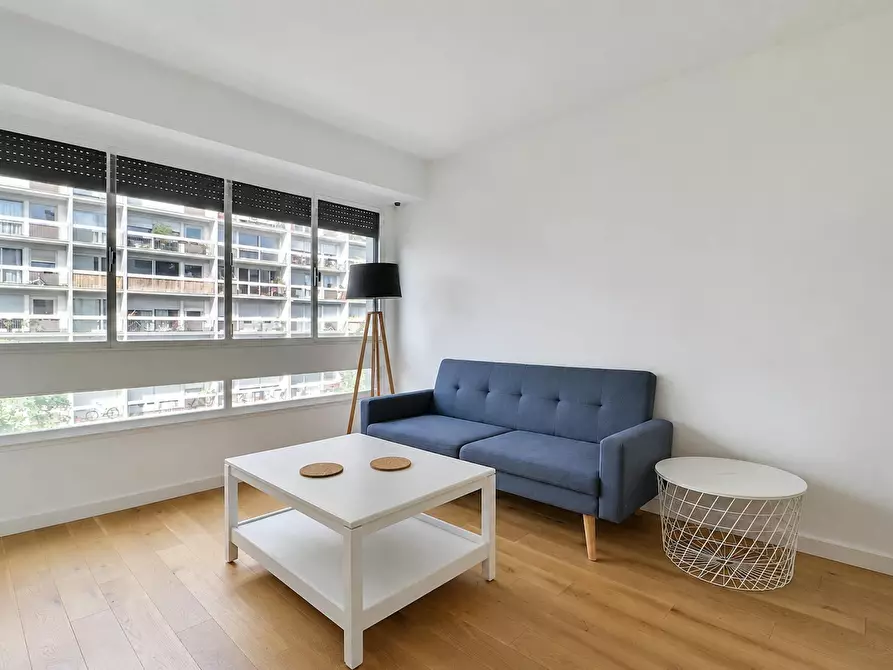 Immagine 1 di Appartamento in affitto  in Rue Vauvenargues a Paris 18