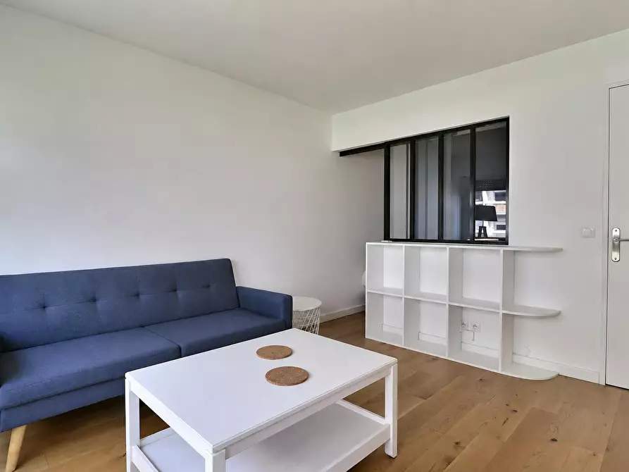 Immagine 4 di Appartamento in affitto  in Rue Vauvenargues a Paris 18