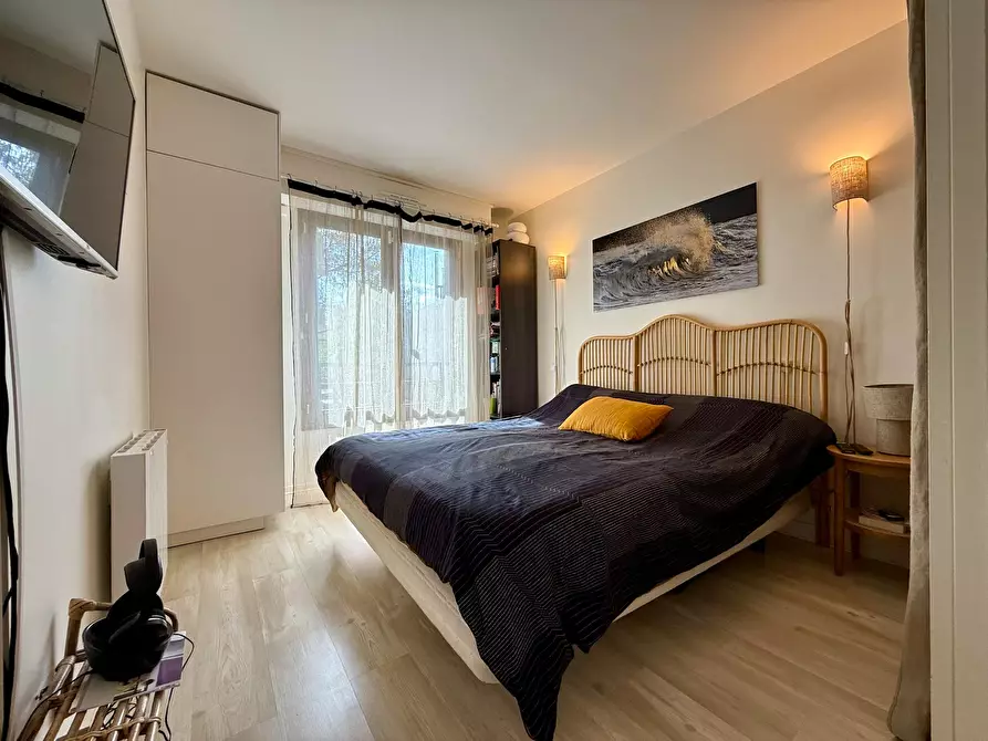 Immagine 2 di Appartamento in affitto  in Rue de l'Hôpital Saint-Louis a Paris