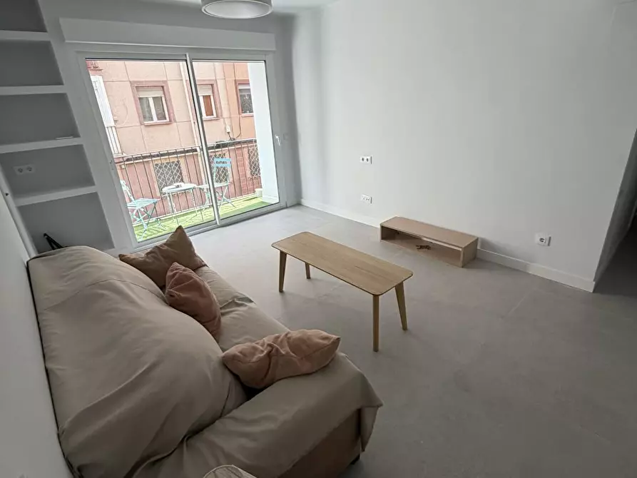 Immagine 1 di Appartamento in affitto  in Calle de los Sagrados Corazones a Madrid