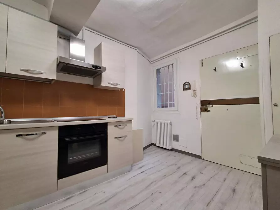 Immagine 10 di Appartamento in affitto  in Via Broccaindosso a Bologna