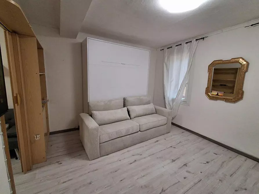 Immagine 5 di Appartamento in affitto  in Via Broccaindosso a Bologna