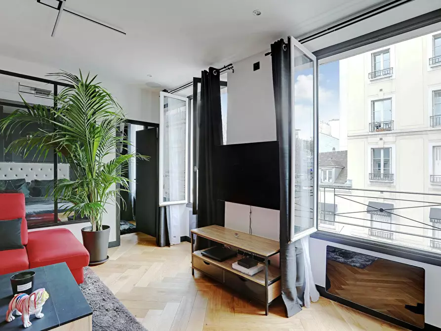 Immagine 3 di Appartamento in affitto  in Boulevard Marguerite de Rochechouart a Paris 18
