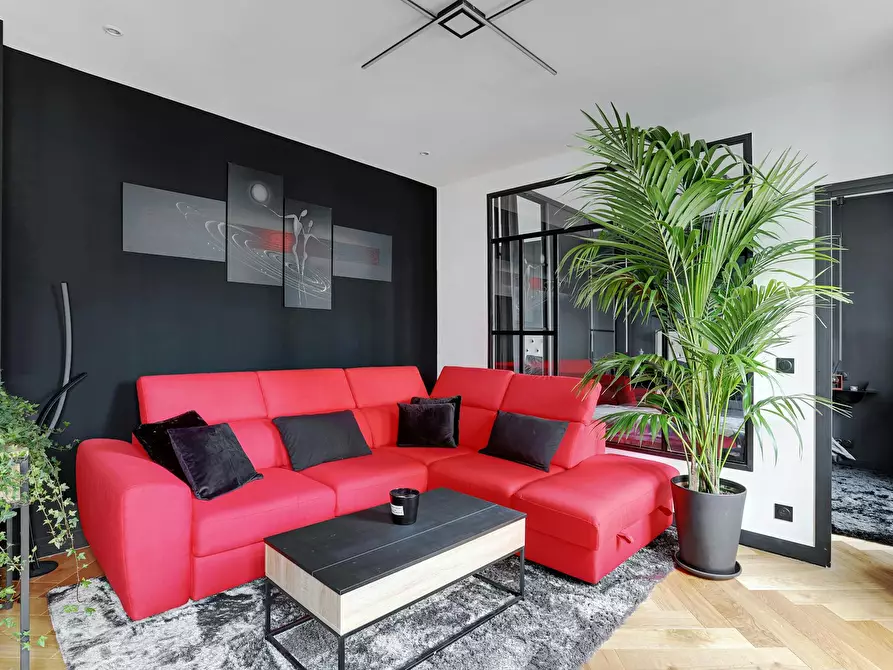 Immagine 1 di Appartamento in affitto  in Boulevard Marguerite de Rochechouart a Paris 18