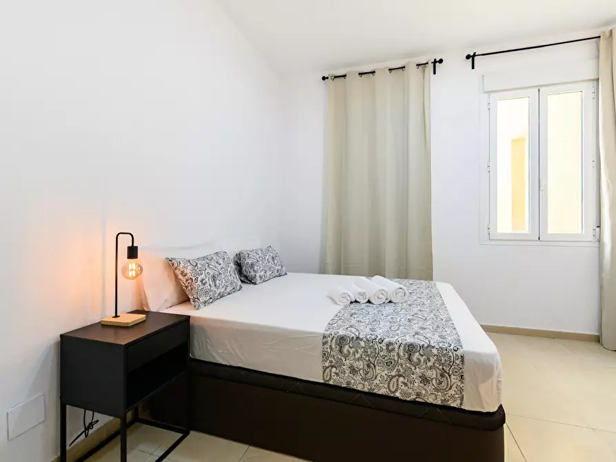 Immagine 5 di Appartamento in affitto  in Calle de las Infantas a Madrid