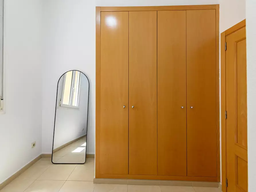 Immagine 8 di Appartamento in affitto  in Calle de las Infantas a Madrid
