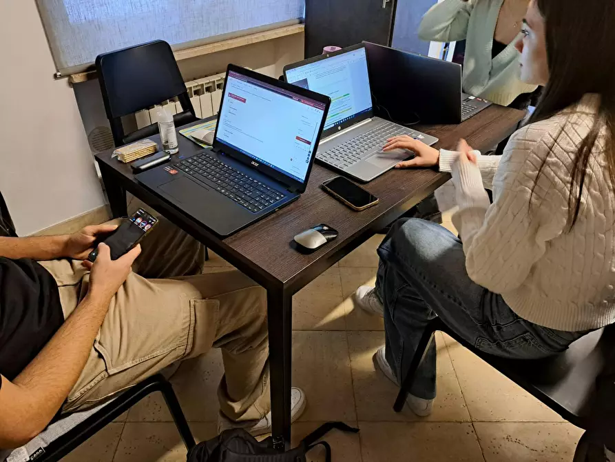 Immagine 6 di Appartamento in affitto  in Via Raneiro a Teramo