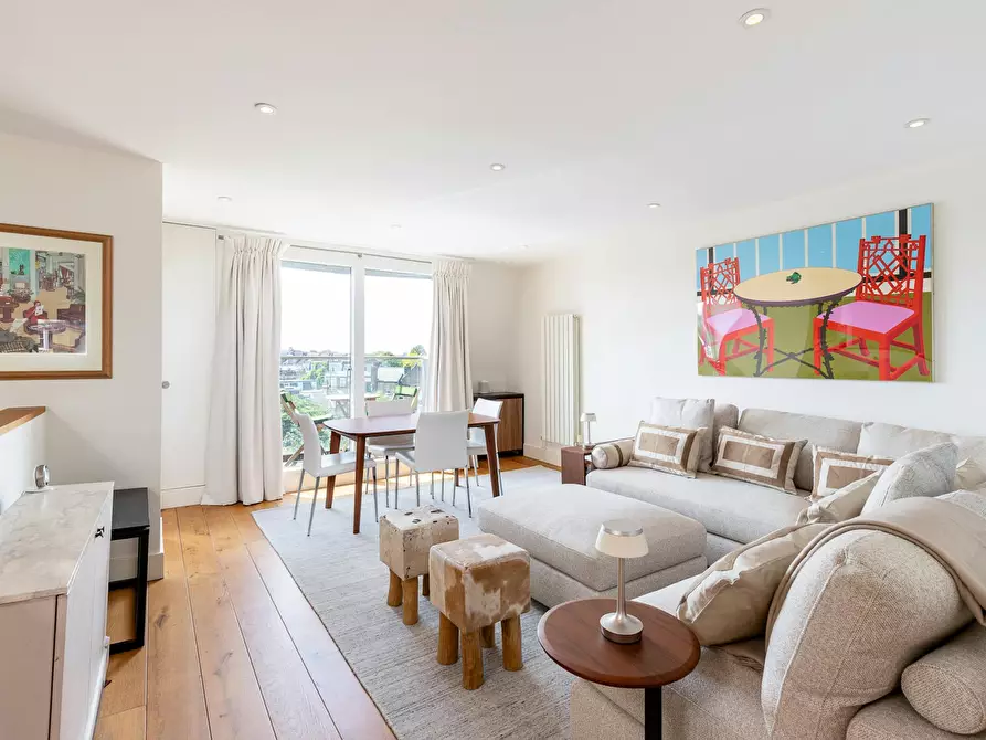 Immagine 1 di Appartamento in affitto  in Sinclair Road a Hammersmith