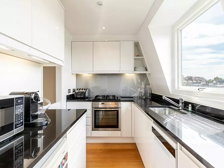 Immagine 5 di Appartamento in affitto  in Sinclair Road a Hammersmith