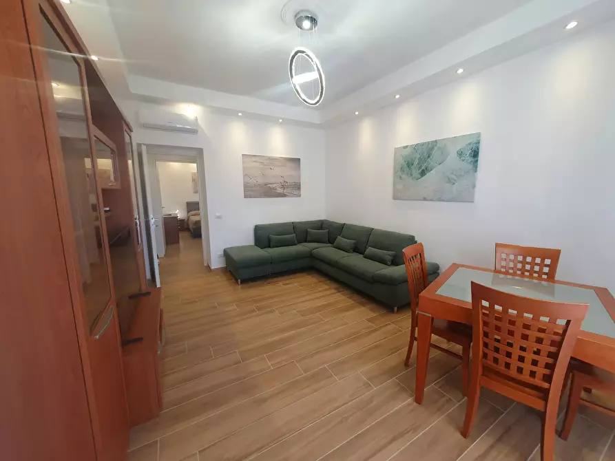 Immagine 2 di Appartamento in affitto  in Via Claterna a Roma