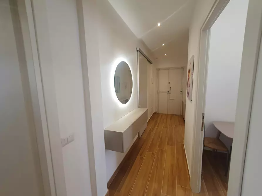 Immagine 8 di Appartamento in affitto  in Via Claterna a Roma