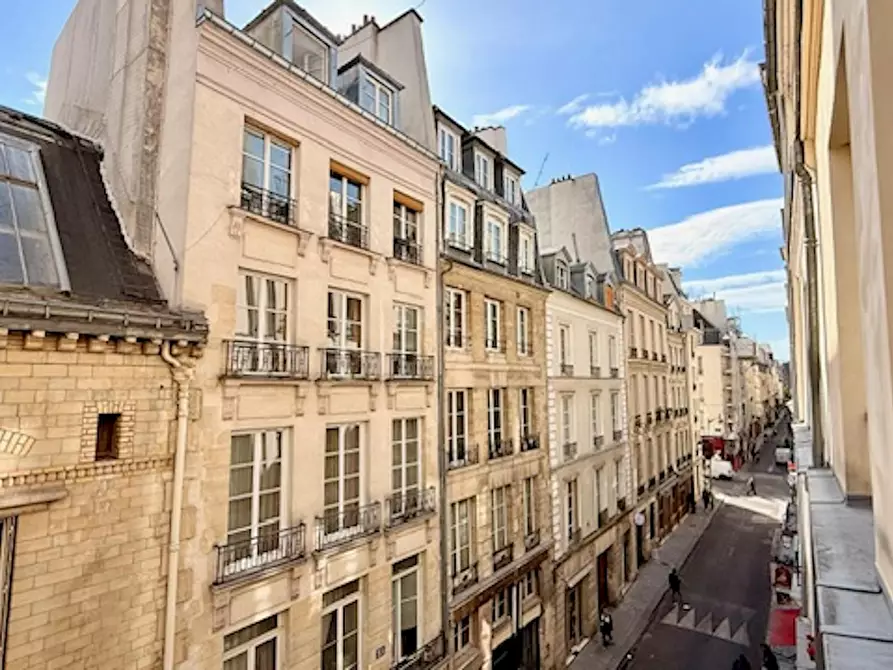 Immagine 9 di Appartamento in affitto  in Rue Saint-Louis en l'Île a Paris