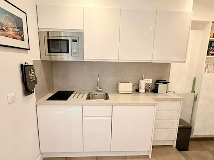 Immagine 4 di Appartamento in affitto  in Rue Saint-Louis en l'Île a Paris