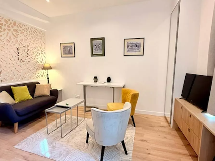 Immagine 1 di Appartamento in affitto  in Rue Saint-Louis en l'Île a Paris