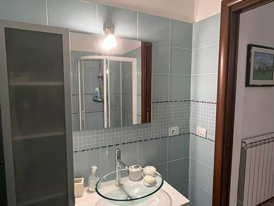 Immagine 10 di Camera in affitto  in Viale Londra a Roma