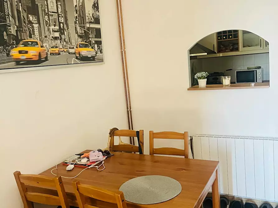 Immagine 3 di Camera in affitto  in Carrer Bergnes de las Casas a Barcelona
