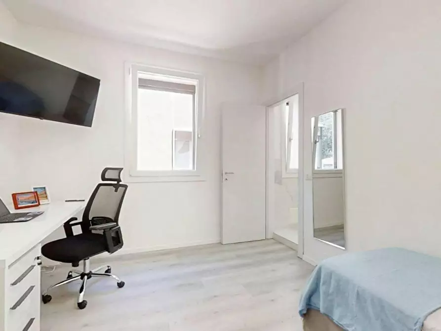 Immagine 9 di Camera in affitto  in Via Tiziano Aspetti a Padova