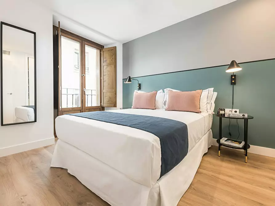 Immagine 7 di Appartamento in affitto  in Calle de Santa Ana a Madrid