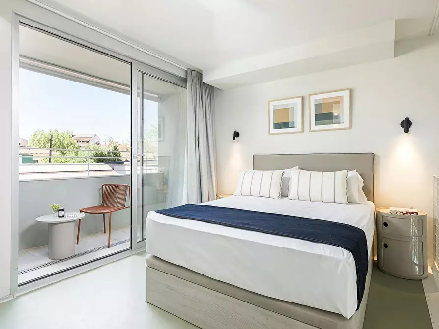 Immagine 9 di Appartamento in affitto  in Travesía María Zayas a Madrid