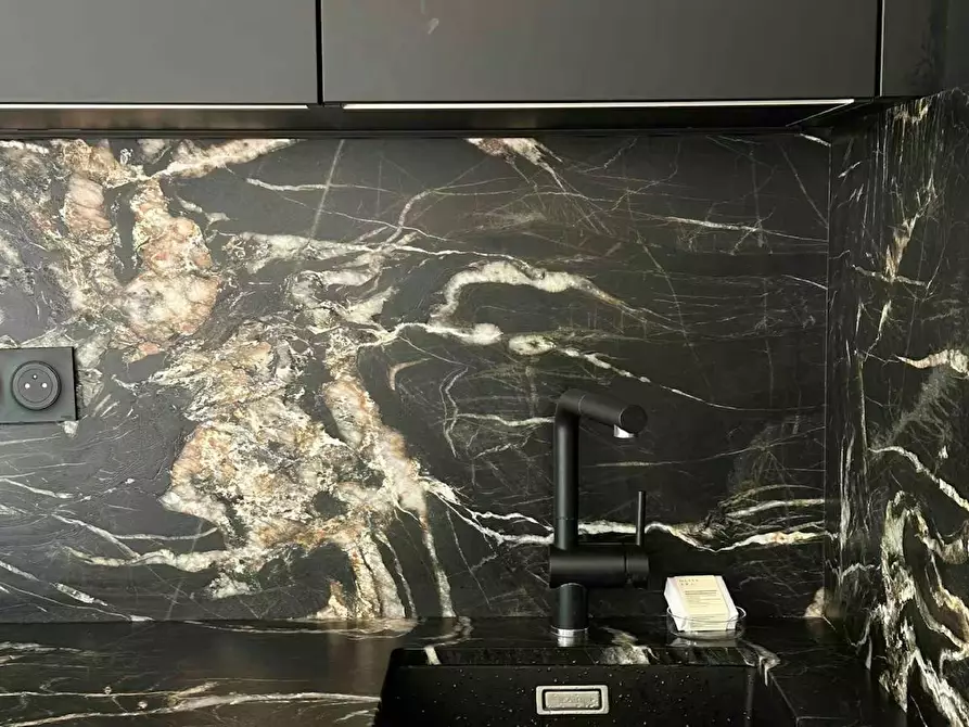 Immagine 8 di Appartamento in affitto  in Rue des Pyrénées a Paris 20