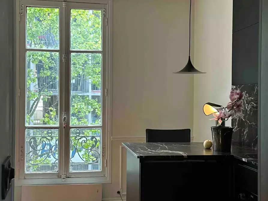 Immagine 6 di Appartamento in affitto  in Rue des Pyrénées a Paris 20