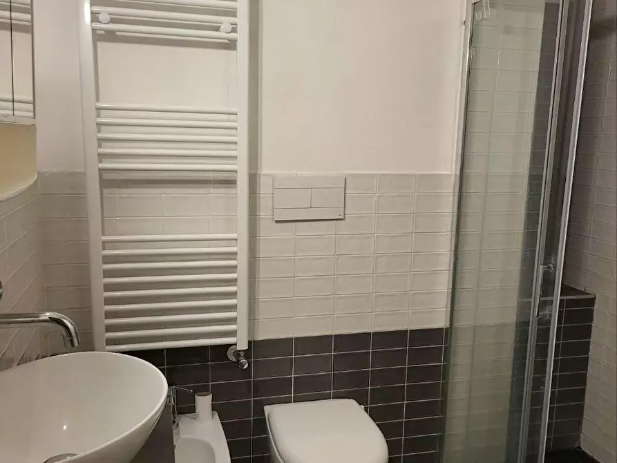 Immagine 6 di Camera condivisa in affitto  in Corso Giulio Cesare a Torino
