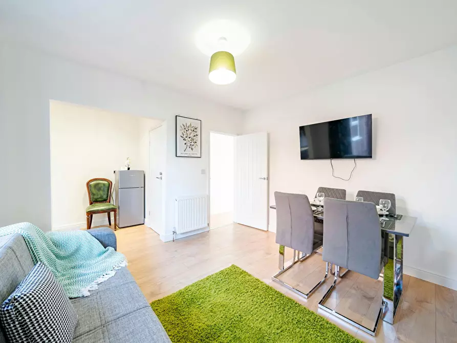 Immagine 4 di Casa indipendente in affitto  in Swan Meadow Road a Pemberton