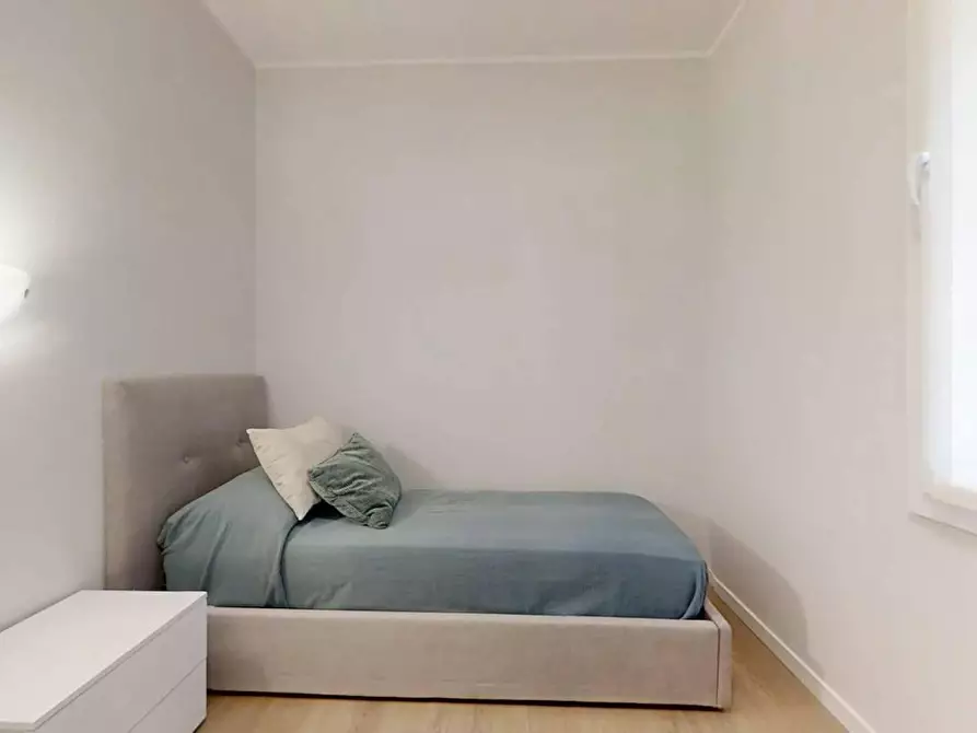 Immagine 1 di Camera in affitto  in Via Leonardo Zize a Padova