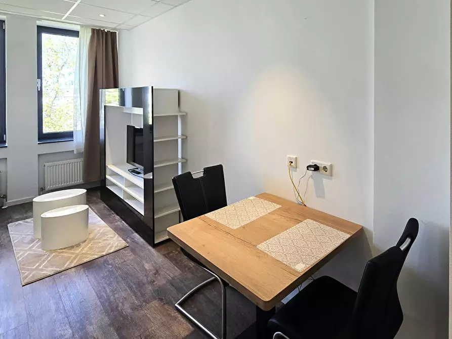 Immagine 4 di Appartamento in affitto  in Triftstraße a Frankfurt am Main