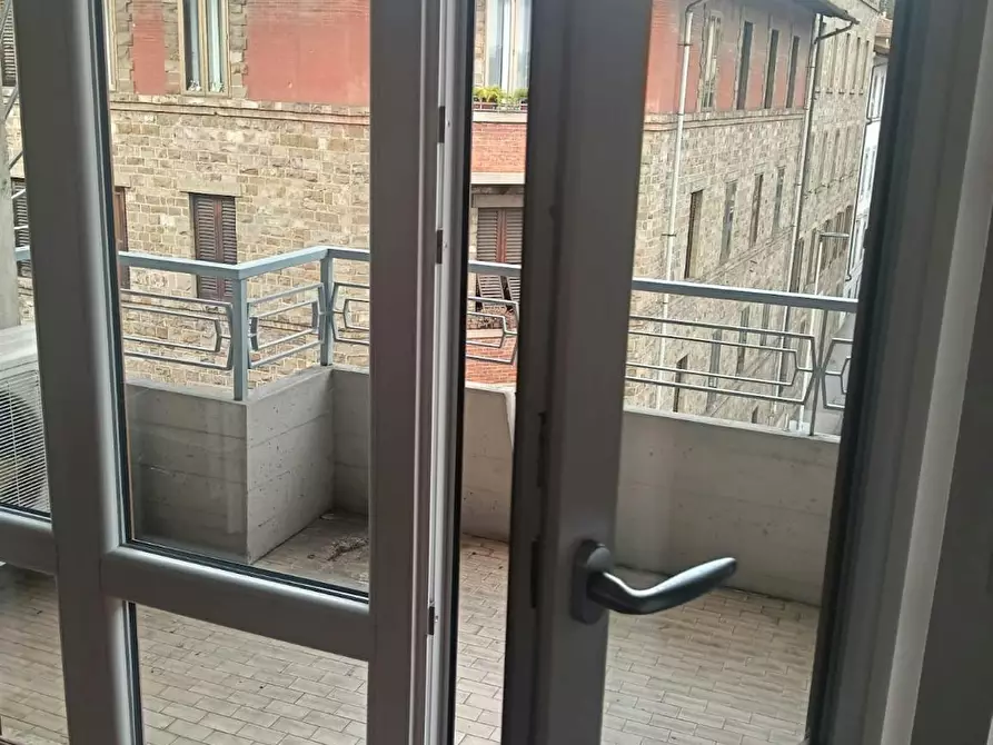 Immagine 10 di Camera in affitto  in Via Vittorio Emanuele II a Firenze