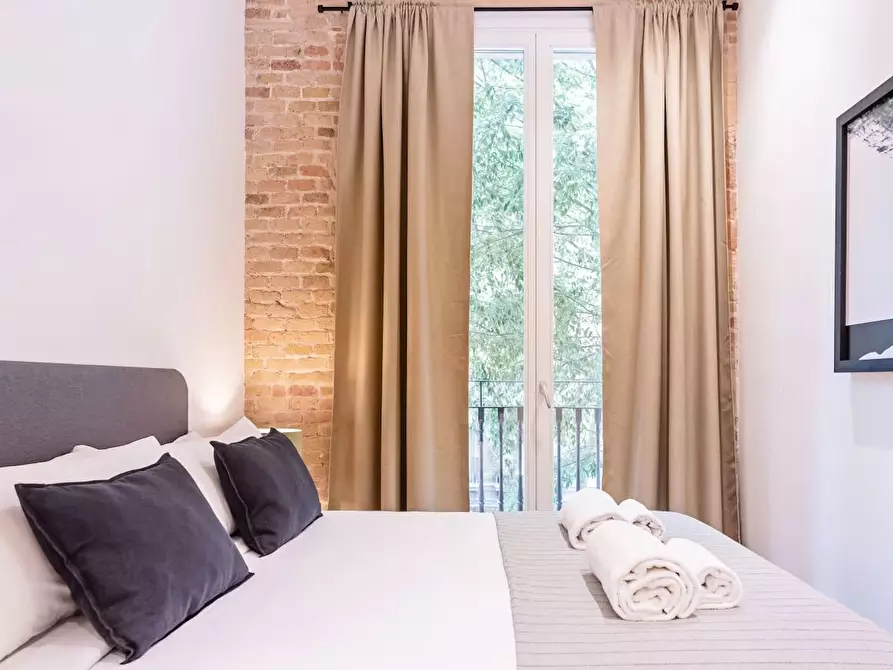 Immagine 8 di Appartamento in affitto  in Carrer de Villarroel a Barcelona