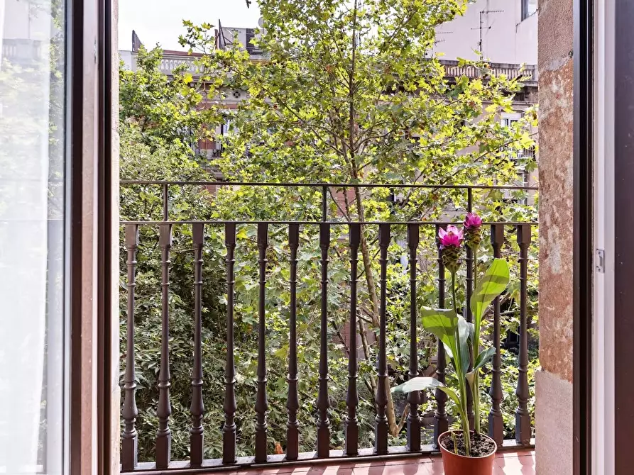 Immagine 3 di Appartamento in affitto  in Carrer de Villarroel a Barcelona
