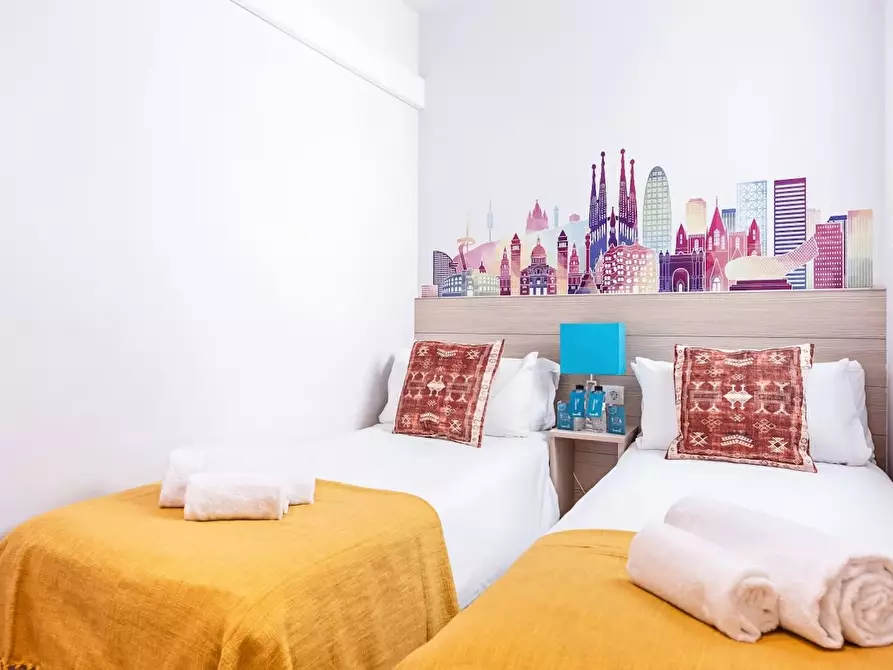 Immagine 9 di Appartamento in affitto  in Carrer de Villarroel a Barcelona
