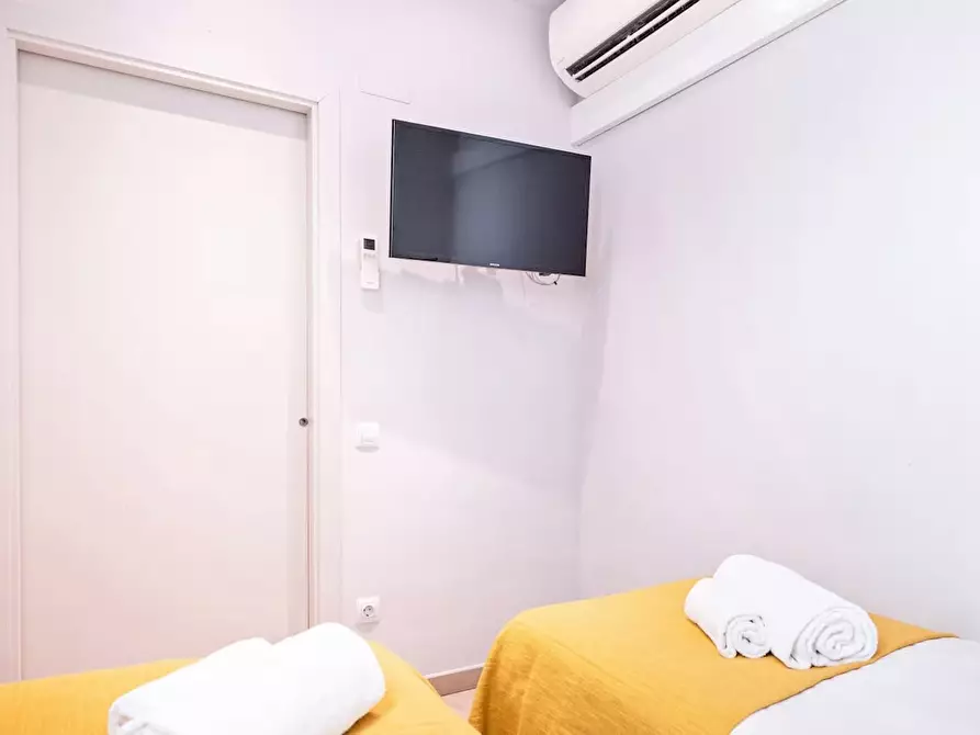 Immagine 10 di Appartamento in affitto  in Carrer de Villarroel a Barcelona
