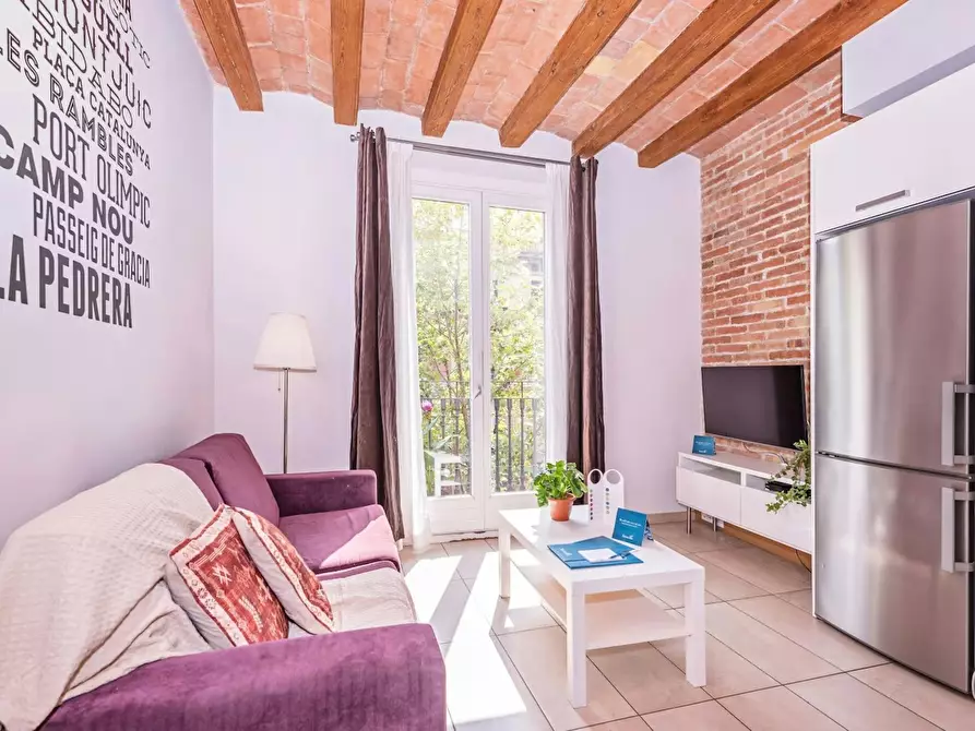 Immagine 1 di Appartamento in affitto  in Carrer de Villarroel a Barcelona