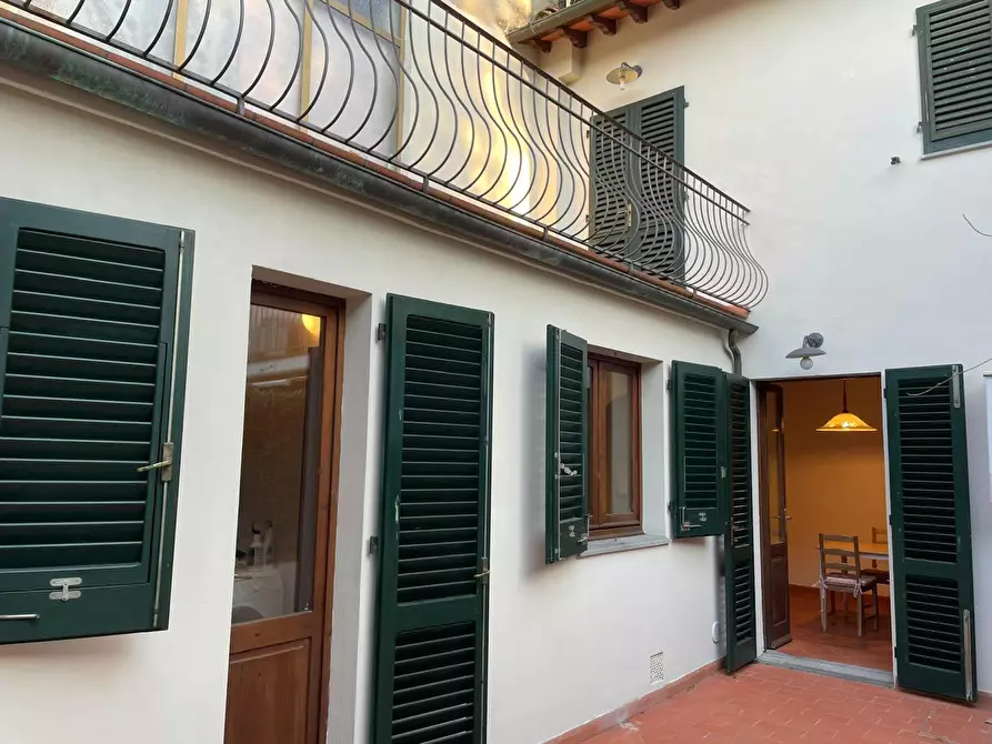 Immagine 10 di Casa indipendente in affitto  in Via Giacomo Matteotti a Sesto Fiorentino