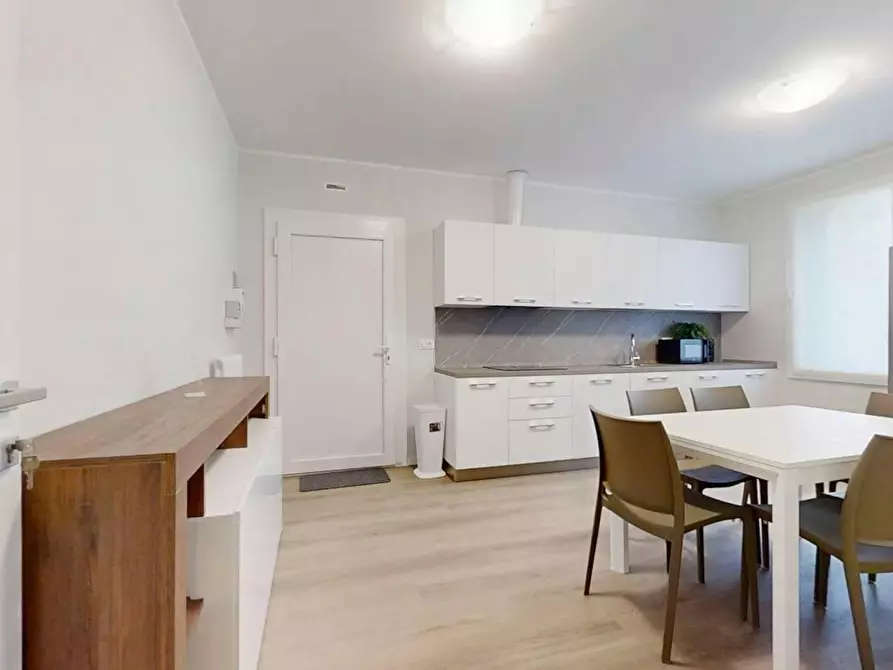 Immagine 4 di Camera in affitto  in Via Orta a Torino