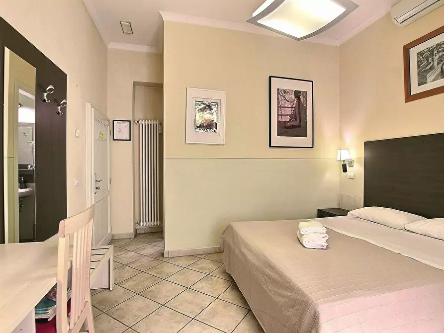 Immagine 2 di Camera in affitto  in Via Domenico Cimarosa a Firenze