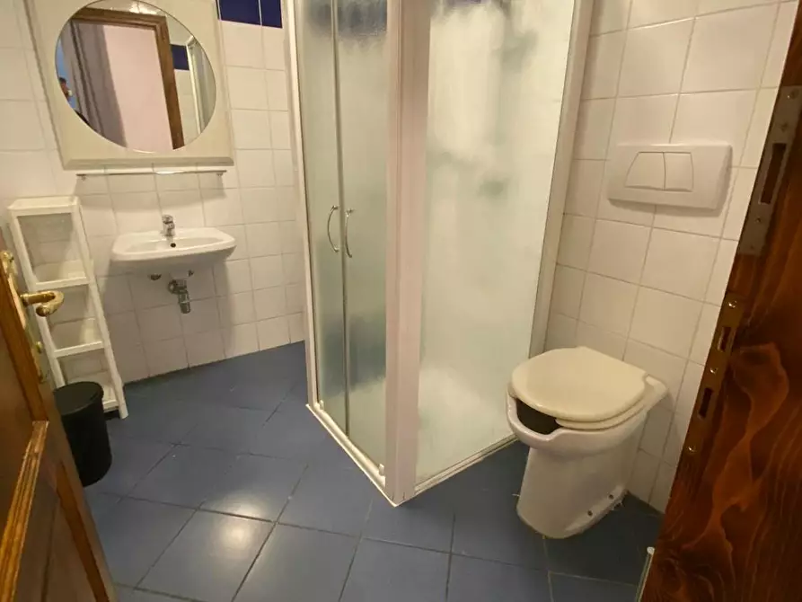 Immagine 5 di Camera in affitto  in Via Gioacchino Rossini a Firenze