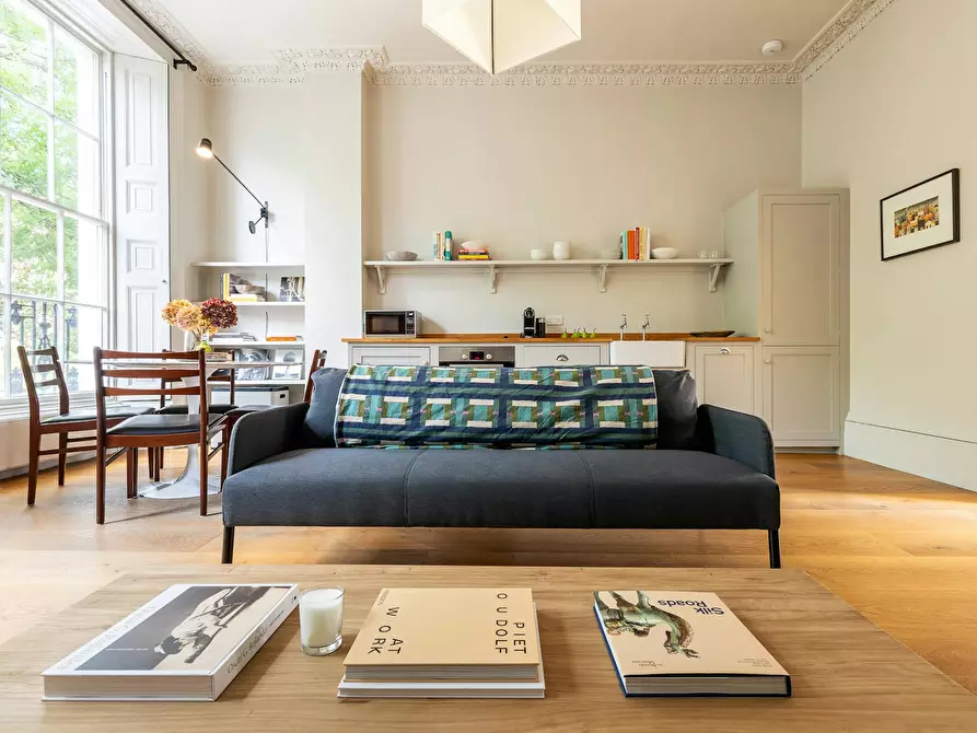 Immagine 1 di Appartamento in affitto  in John Street a Camden Town