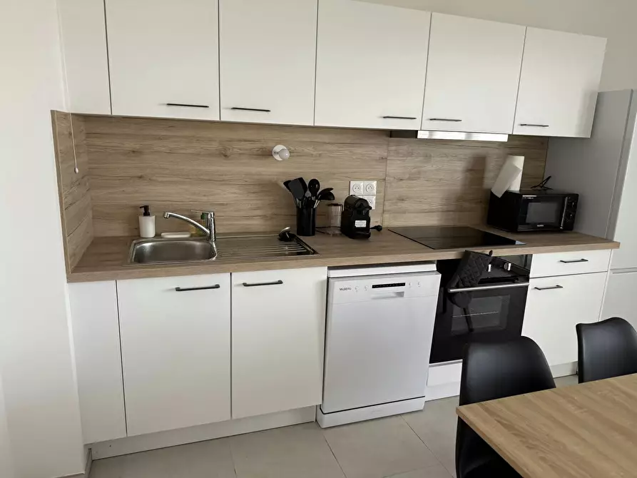 Immagine 9 di Appartamento in affitto  in Avenue Alexandre Ansaldi a Marseille 14