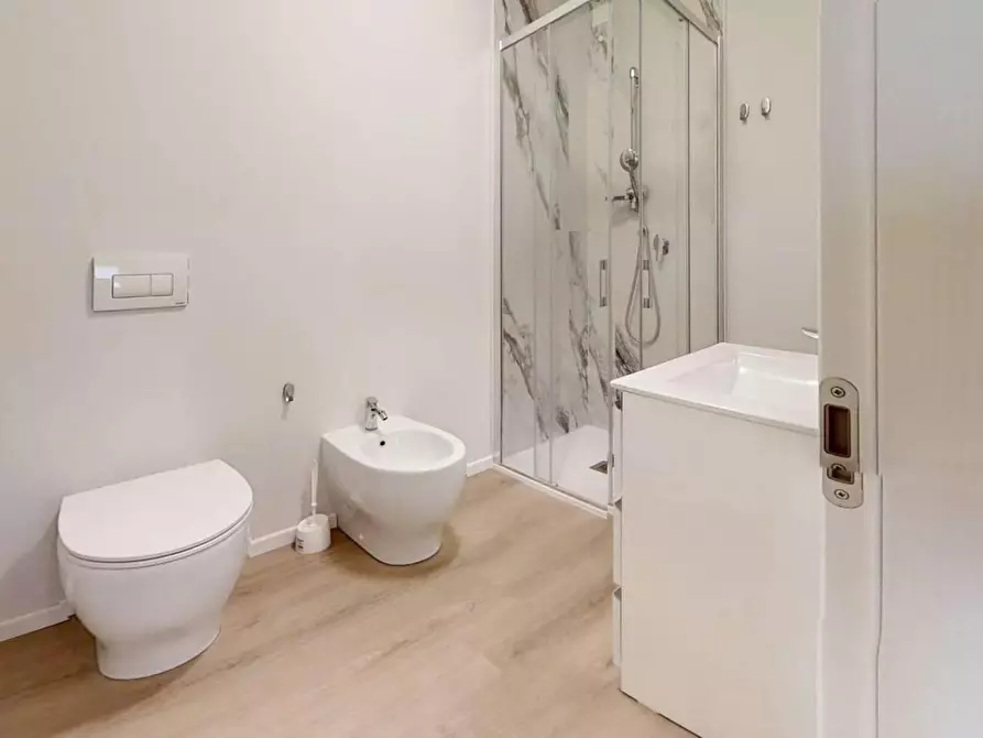Immagine 10 di Camera in affitto  in Via Orta a Torino