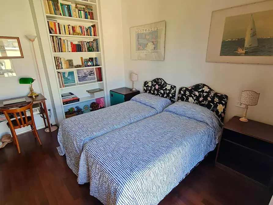 Immagine 9 di Casa indipendente in affitto  in Viale Luigi Merello a Cagliari
