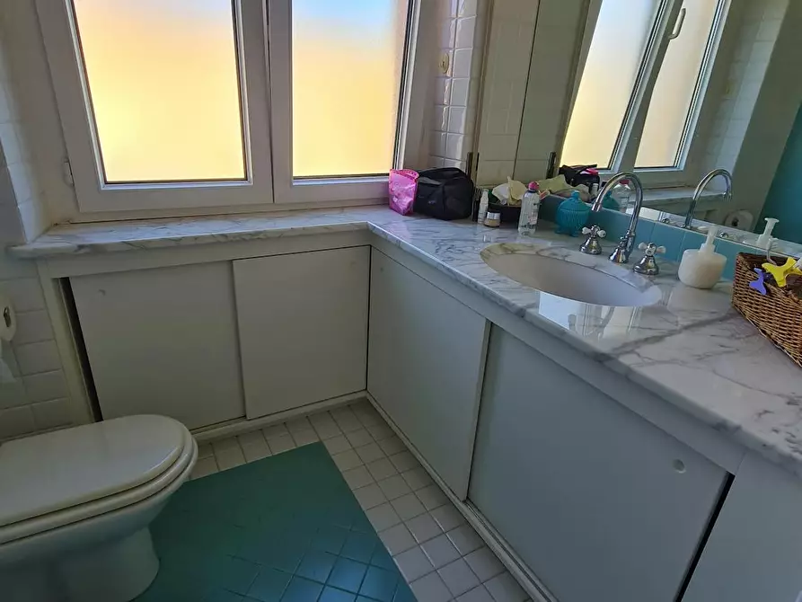 Immagine 10 di Casa indipendente in affitto  in Viale Luigi Merello a Cagliari